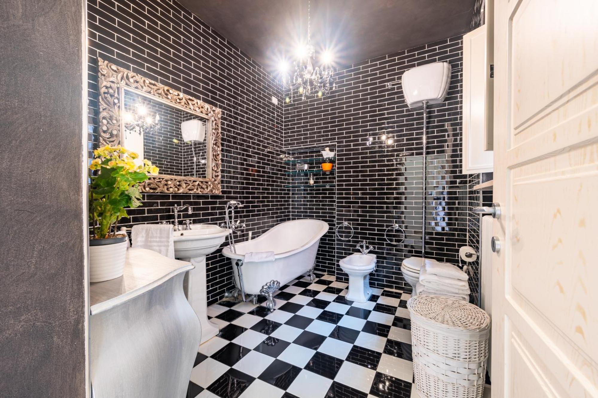 Teatro Regio Exclusive Apartment Парма Экстерьер фото